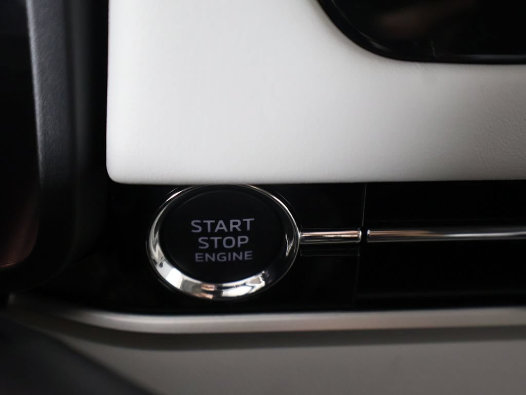 New 2026 Mitsubishi Outlander SE FWD image 42