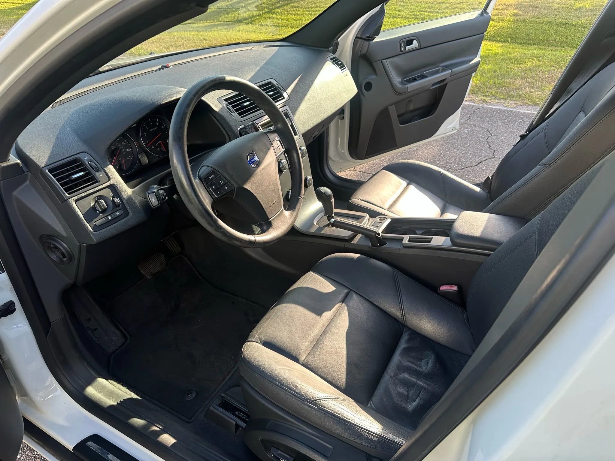 Used 2009 Volvo S40 2.4i image 14