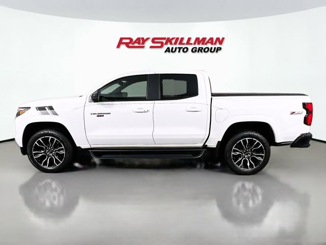 Used 2024 Chevrolet Colorado Z71 w/ LPO, Dark Essentials Package image 4