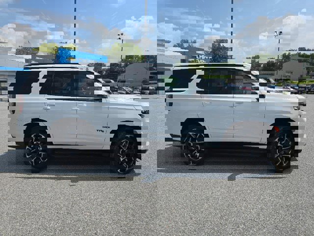 Used 2022 Chevrolet Tahoe RST w/ Luxury Package image 11