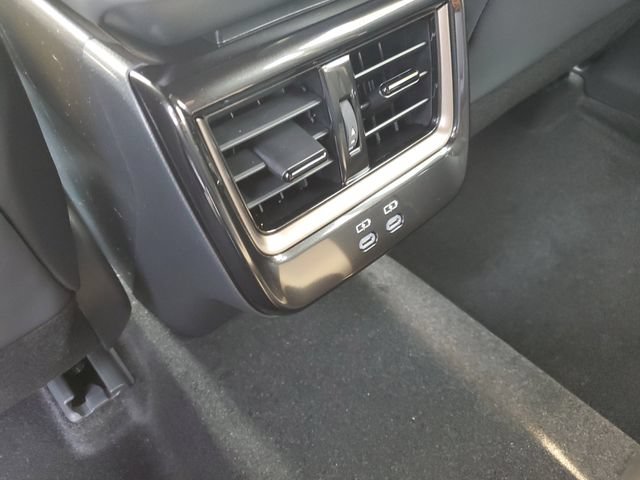 New 2026 Toyota Crown Signia AWD/4WD image 11