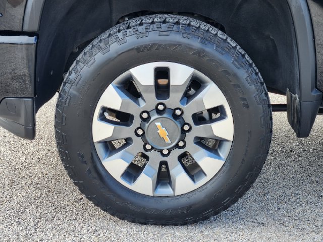 Used 2022 Chevrolet Silverado 2500 Custom w/ Custom Value Package AWD/4WD image 10