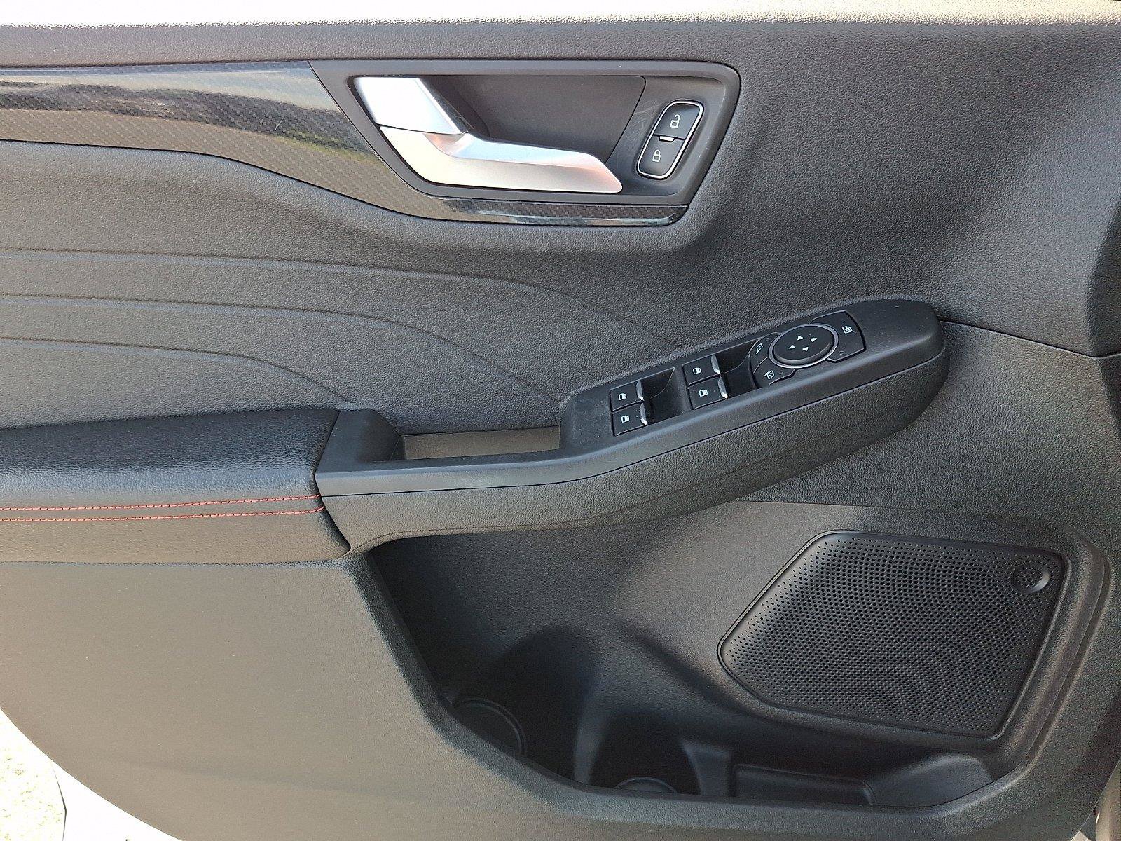 Used 2023 Ford Escape ST-Line w/ Equipment Group 301A FWD image 10