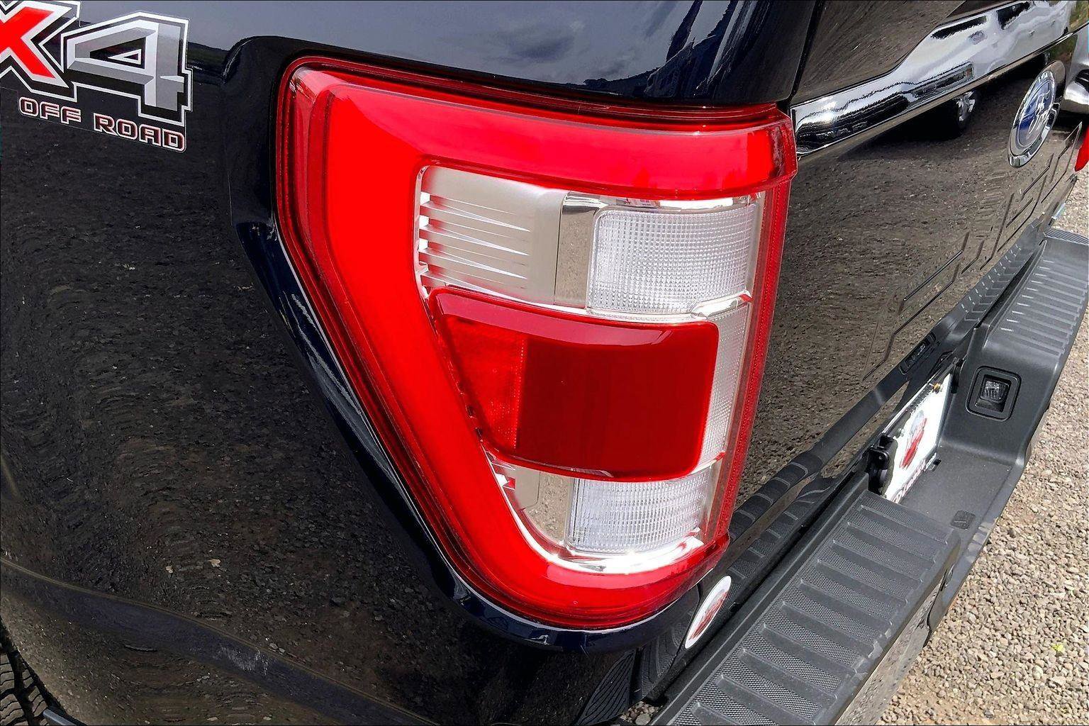 Used 2022 Ford F150 Lariat w/ Equipment Group 502A High image 29