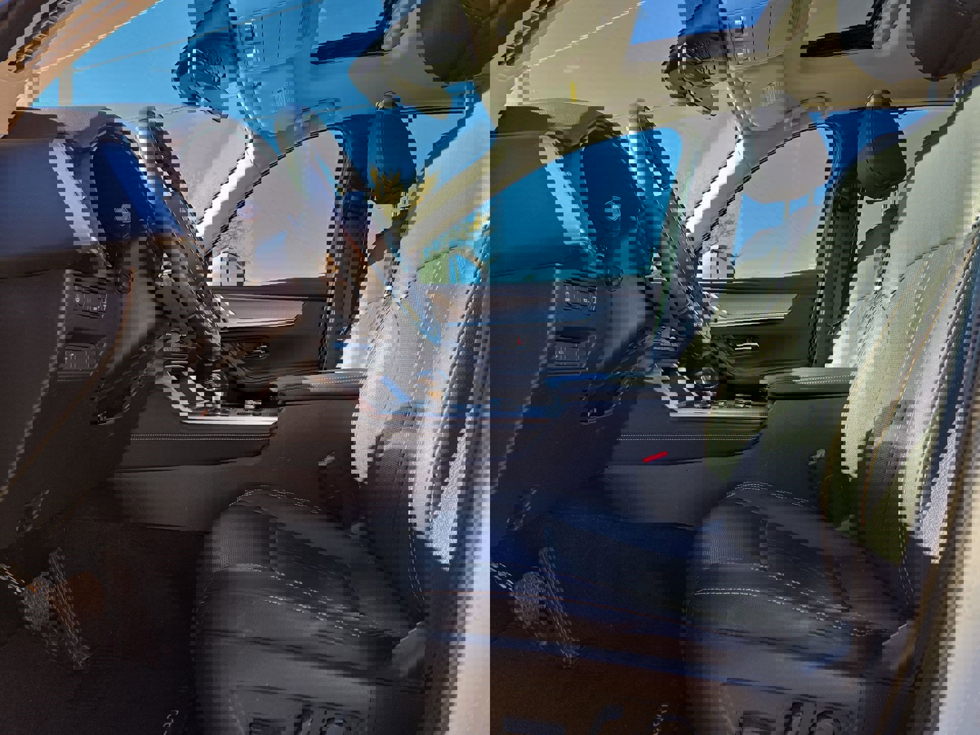 Used 2024 MAZDA CX-90 3.3 Turbo w/ Preferred Package image 16