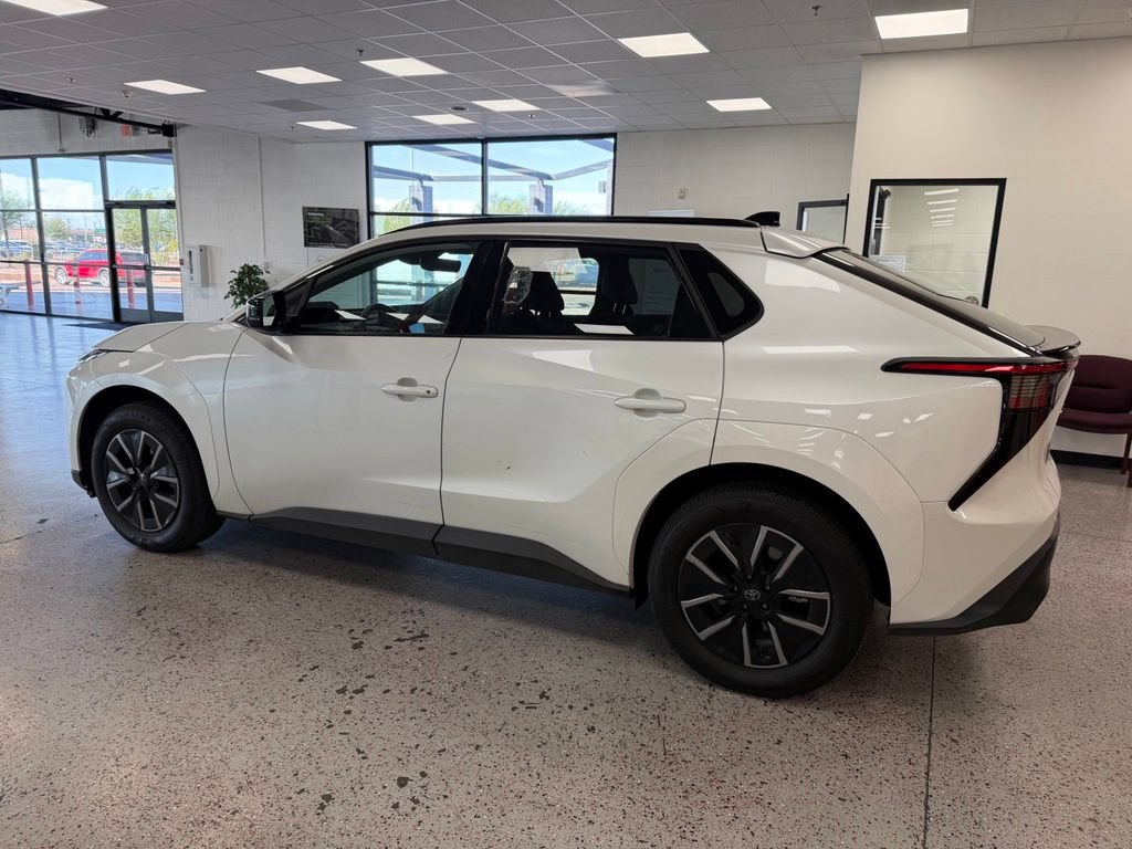 Used 2026 Toyota bZ AWD/4WD image 8