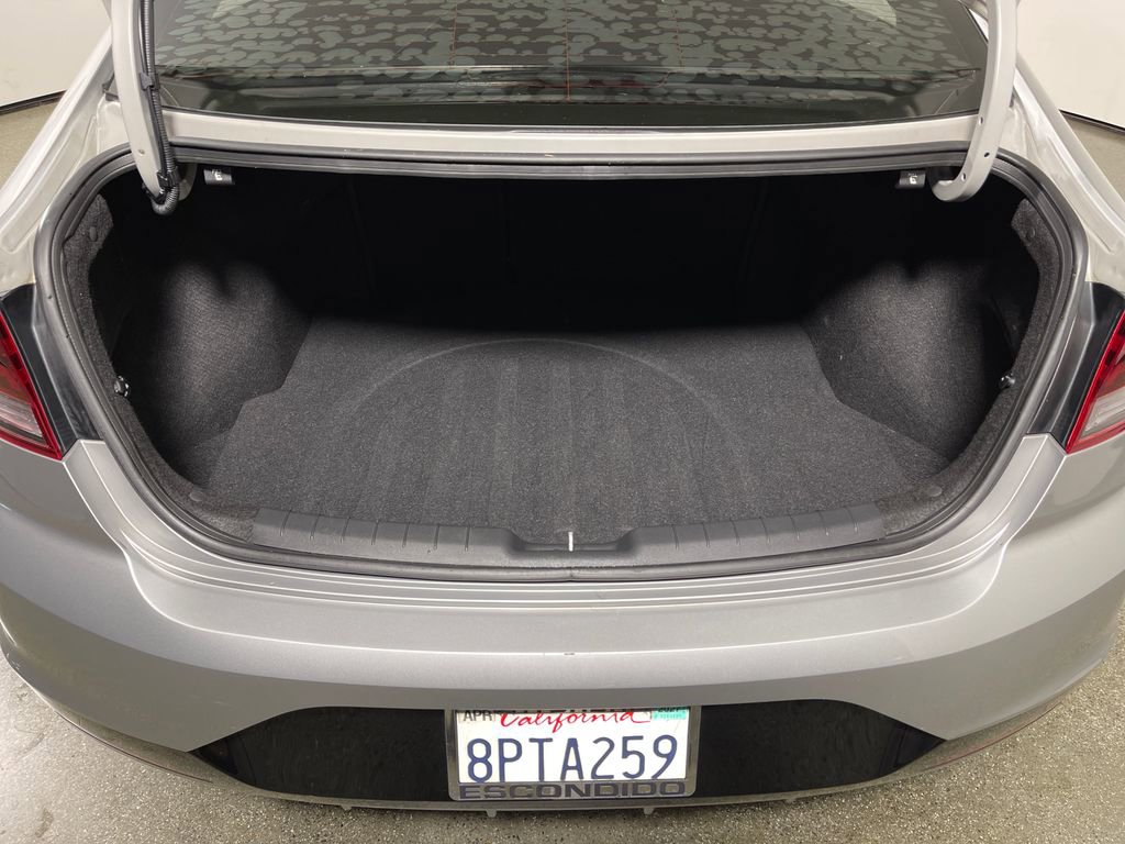 Used 2020 Hyundai Elantra Value Edition w/ Cargo Package (C1) FWD image 10