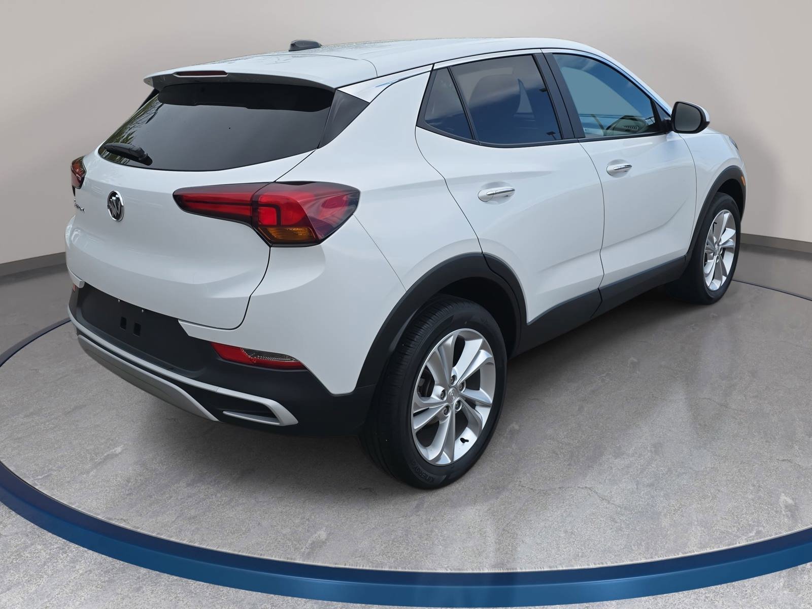 Used 2023 Buick Encore GX Preferred w/ Cold Weather Comfort Package image 5