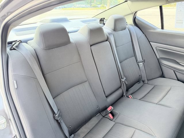 Used 2025 Nissan Altima 2.5 SV FWD image 25