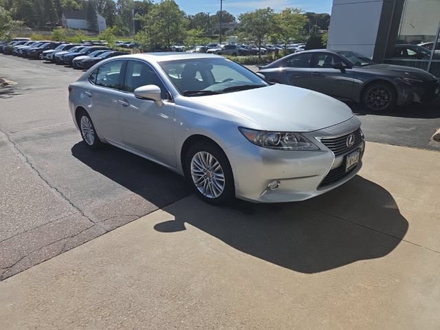 Used 2013 Lexus ES 350 w/ Luxury Pkg FWD image 28