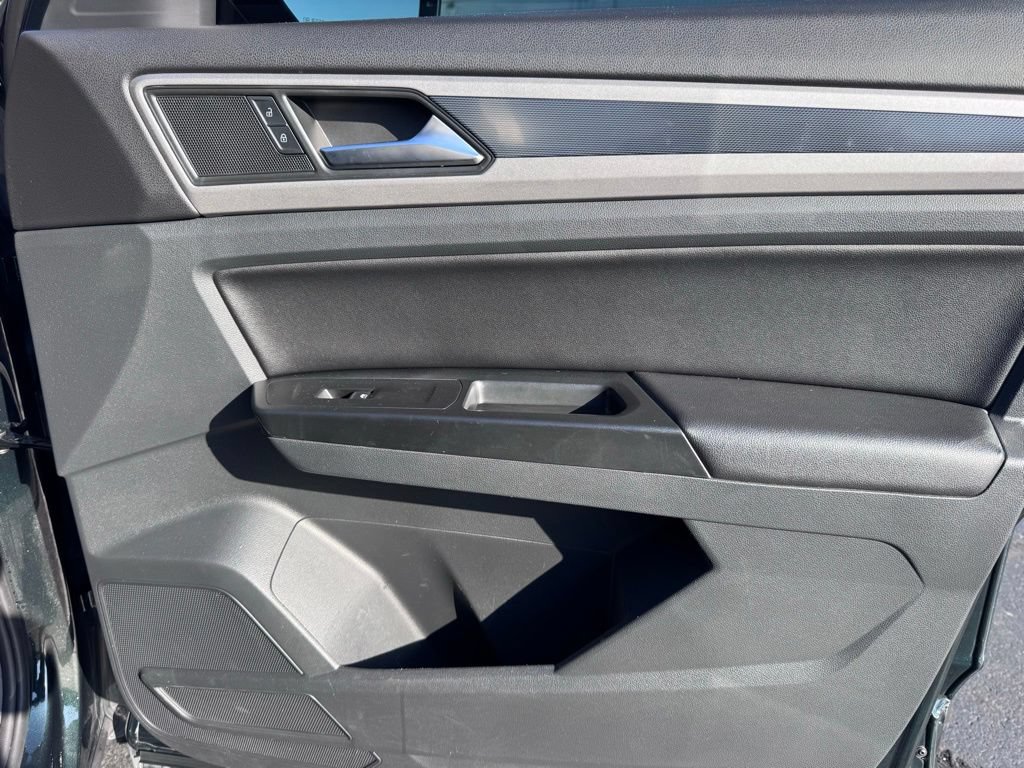Used 2021 Volkswagen Atlas SE w/ Panoramic Sunroof Package AWD/4WD image 27