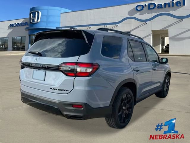 New 2026 Honda Pilot Black Edition image 5