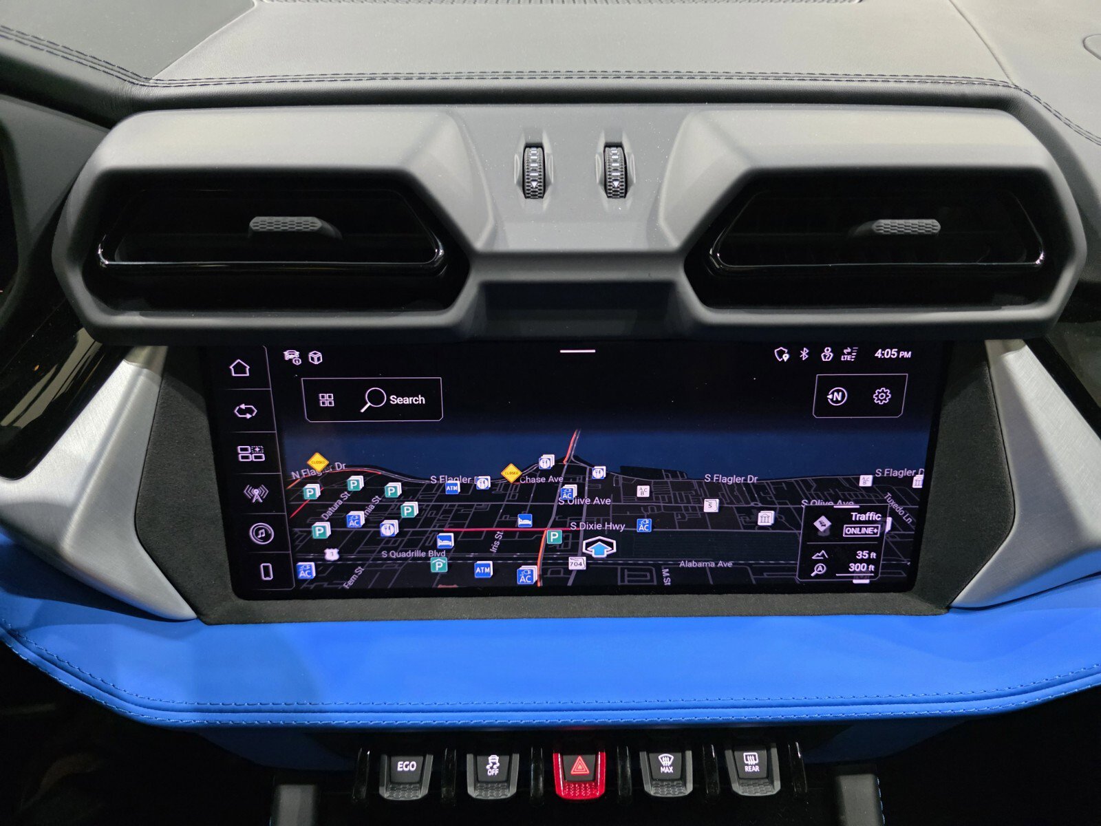 Used 2025 Lamborghini Urus SE image 18