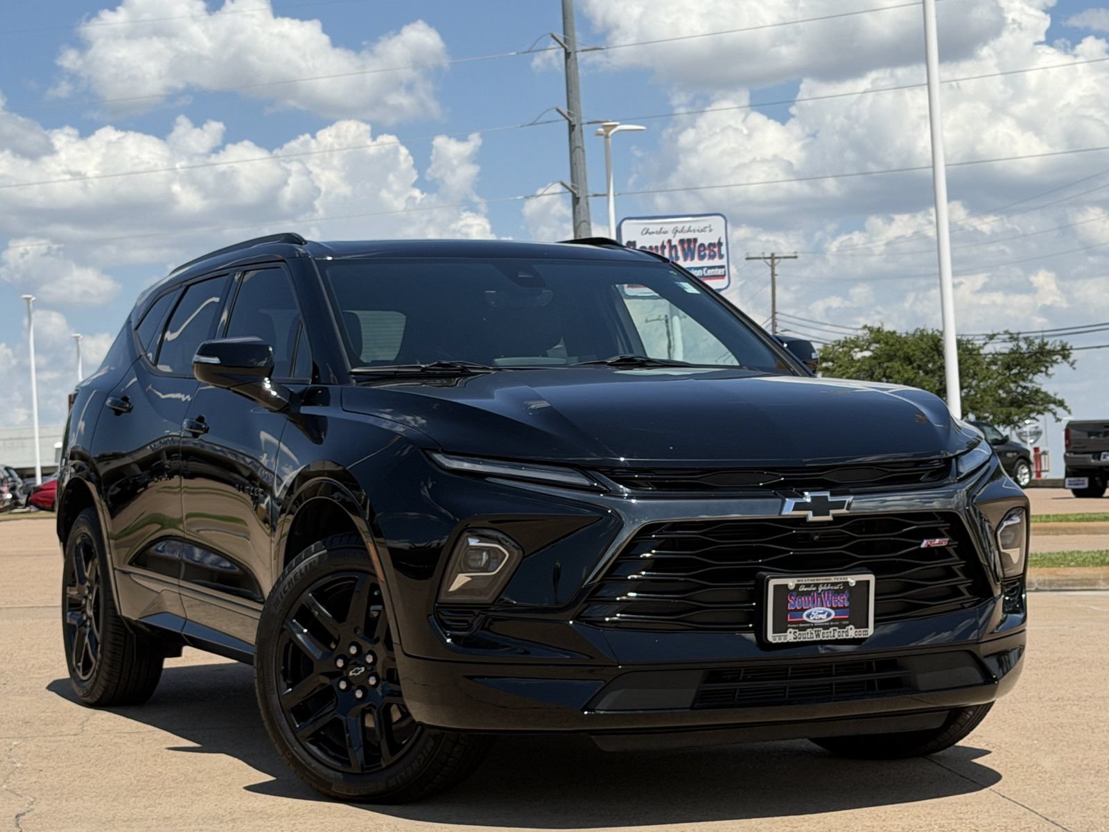 Used 2025 Chevrolet Blazer RS w/ Driver Confidence II Package FWD image 2