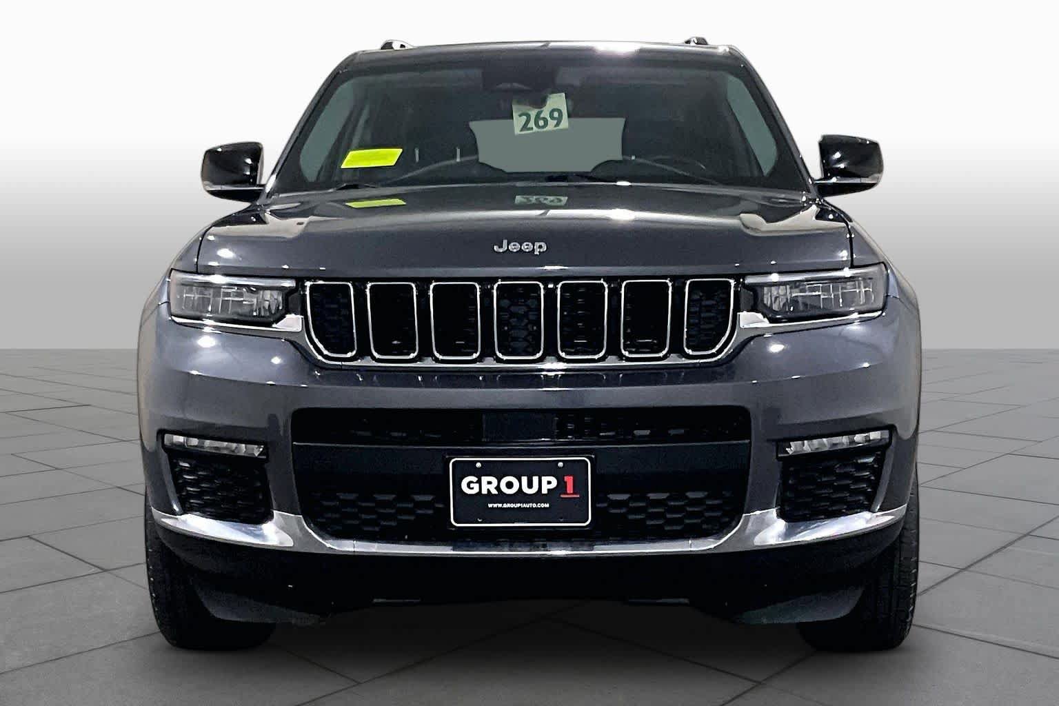 Used 2022 Jeep Grand Cherokee L Limited AWD/4WD image 3