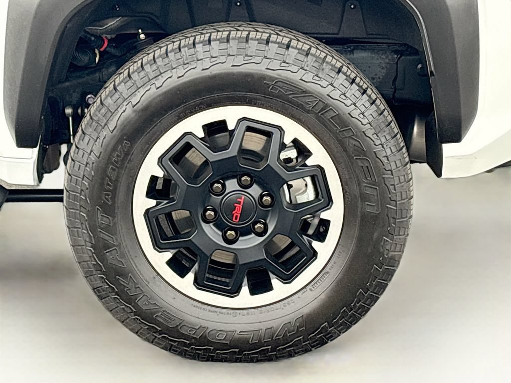 Certified 2025 Toyota 4Runner TRD Off-Road Premium w/ Tow Technology Package AWD/4WD image 30