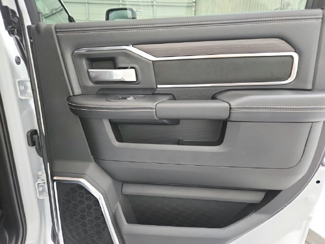 New 2026 RAM 2500 Laramie AWD/4WD image 50