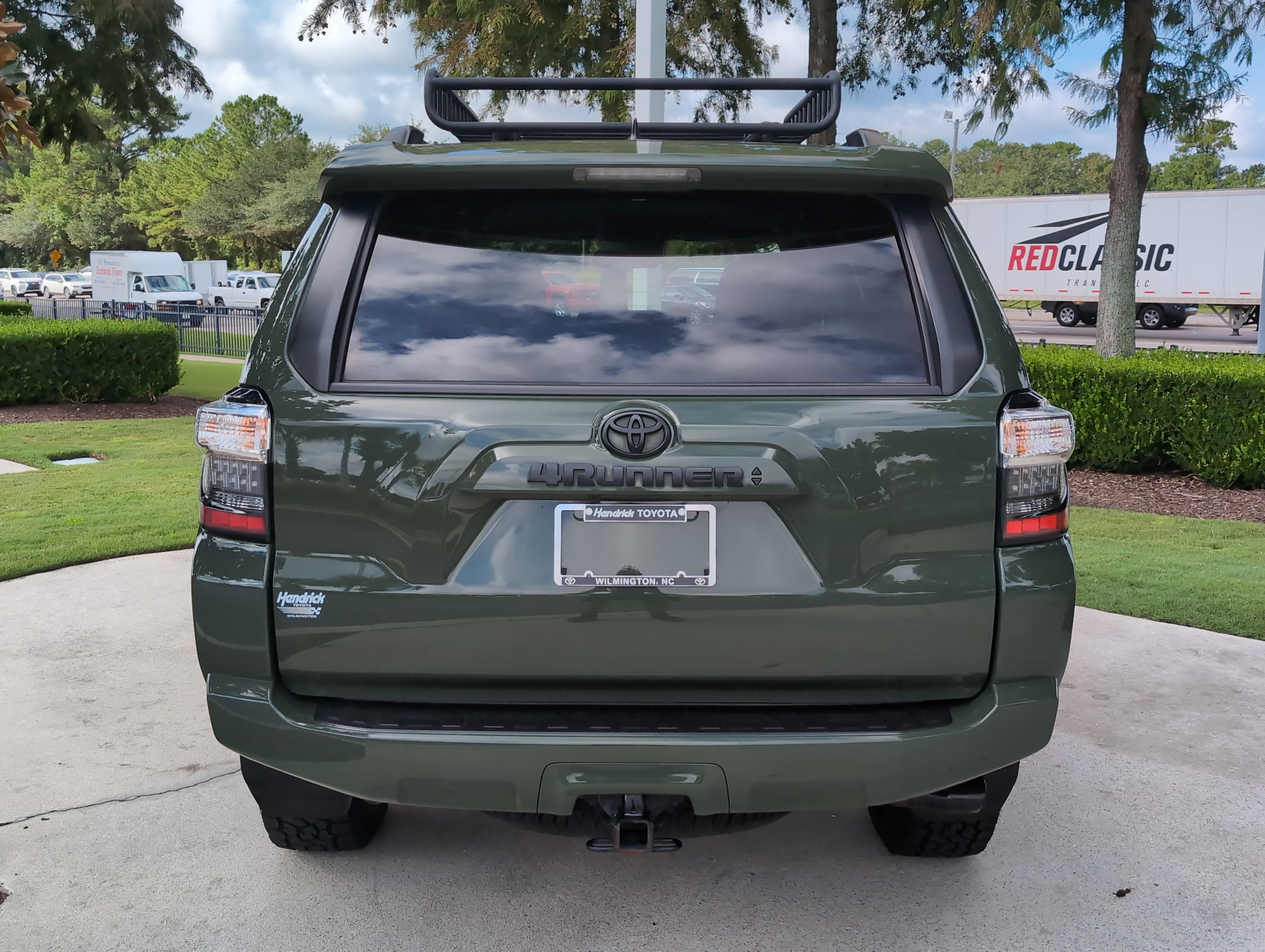 Certified 2022 Toyota 4Runner Trail Special Edition AWD/4WD image 9
