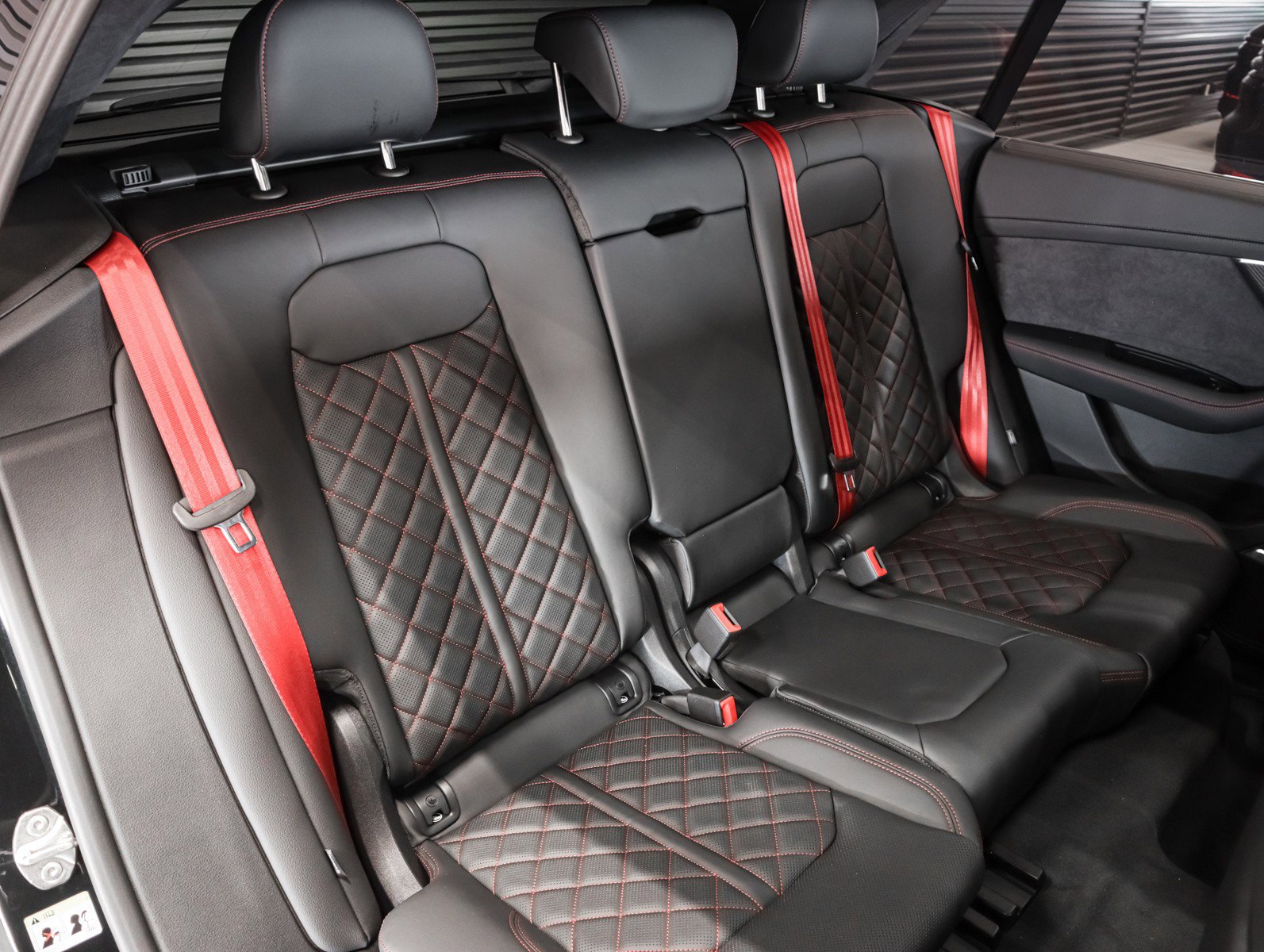 New 2026 Audi SQ8 Prestige image 11