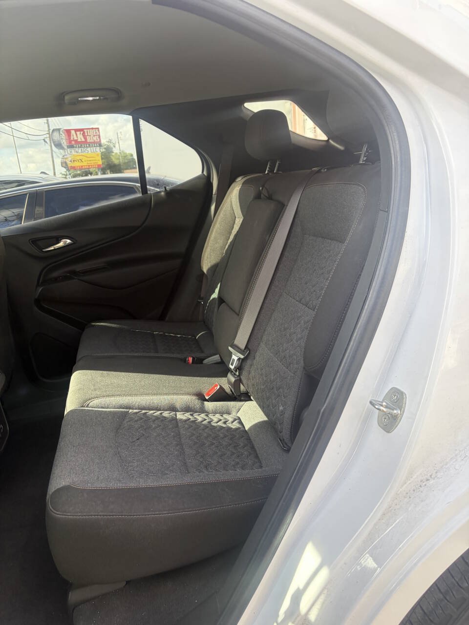 Used 2022 Chevrolet Equinox LT FWD image 10