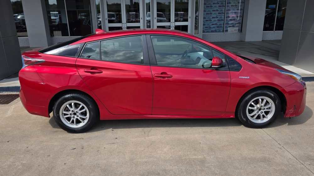 Used 2018 Toyota Prius Two w/ Prius Two Safety Plus Package FWD image 6