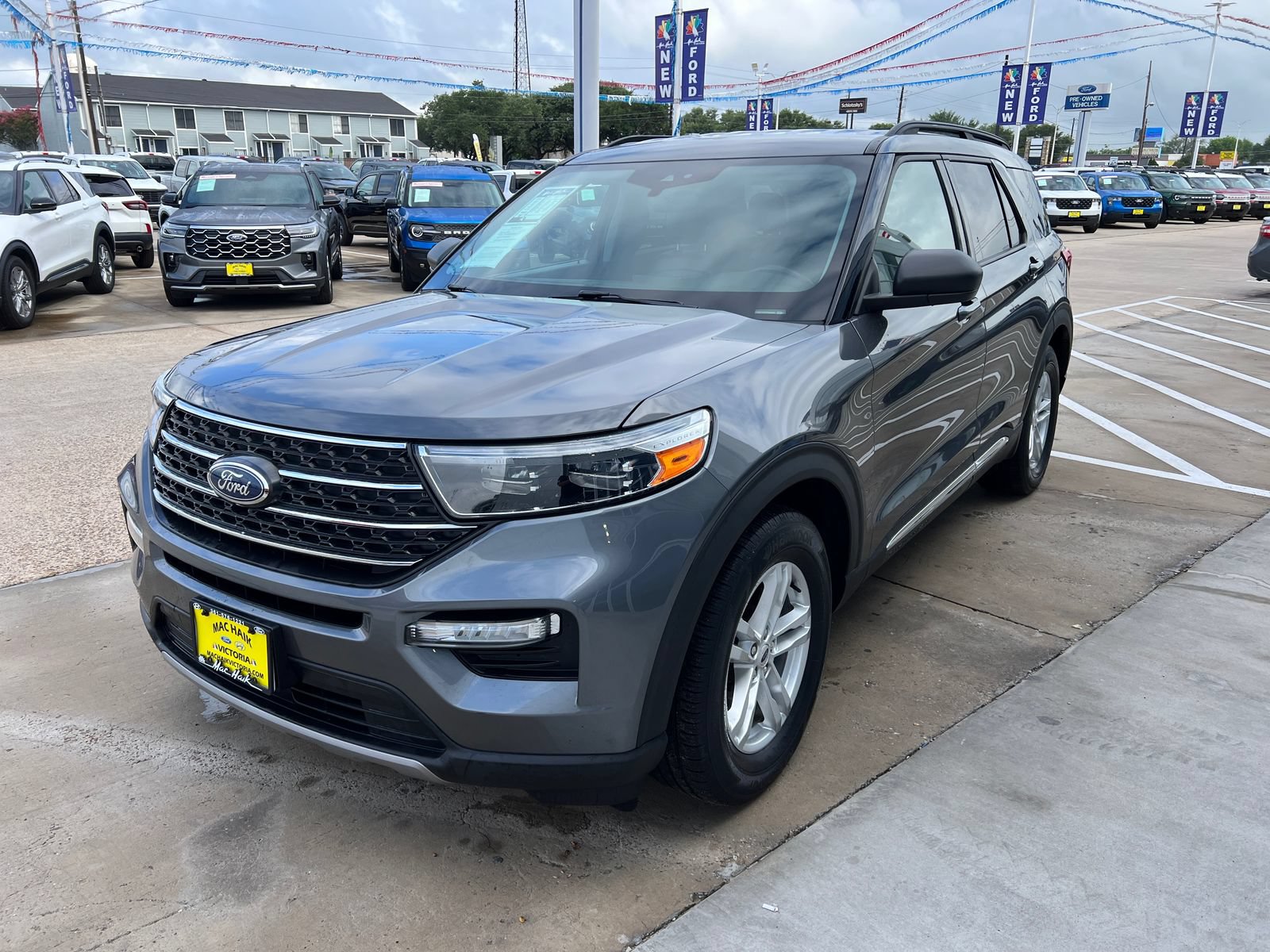 Used 2023 Ford Explorer XLT w/ Equipment Group 202A RWD image 7