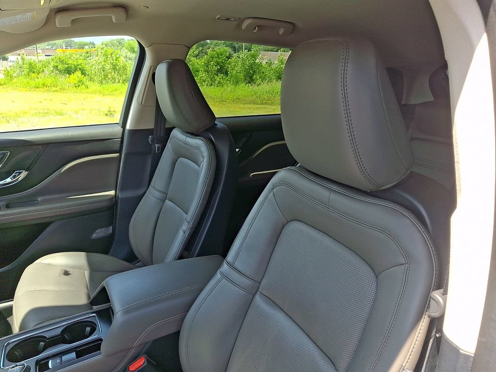 Used 2023 Lincoln Corsair Reserve w/ Equipment Group 201A AWD/4WD image 14