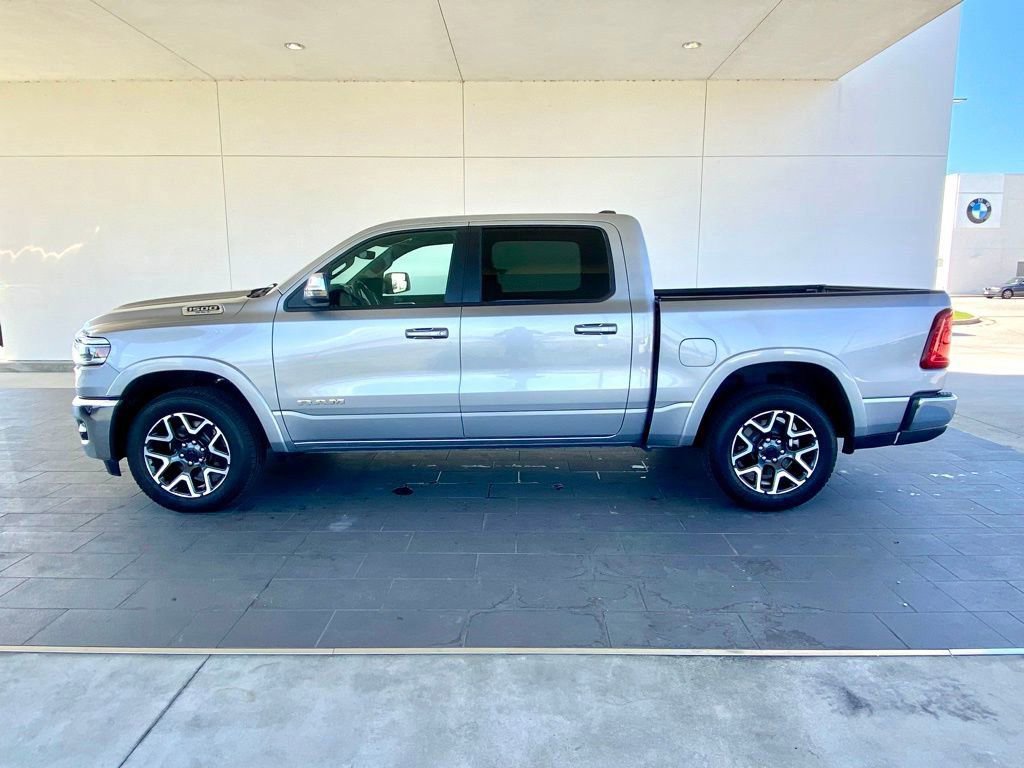 Used 2025 RAM 1500 Laramie AWD/4WD image 8
