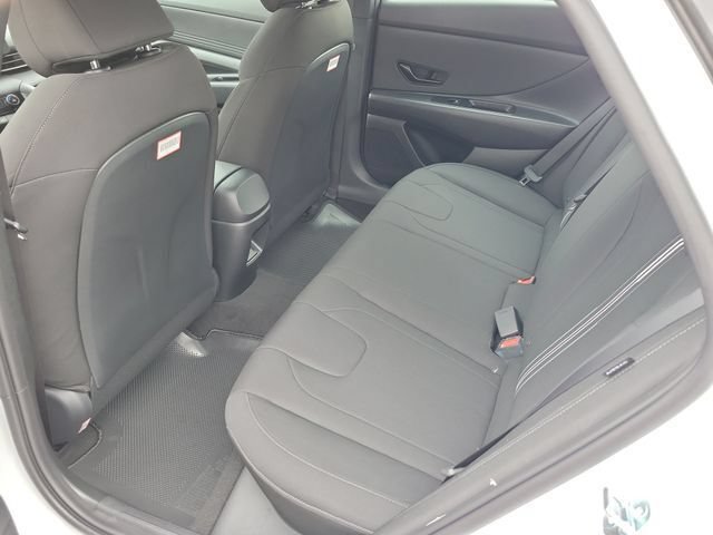 New 2026 Hyundai Elantra Sport FWD image 24