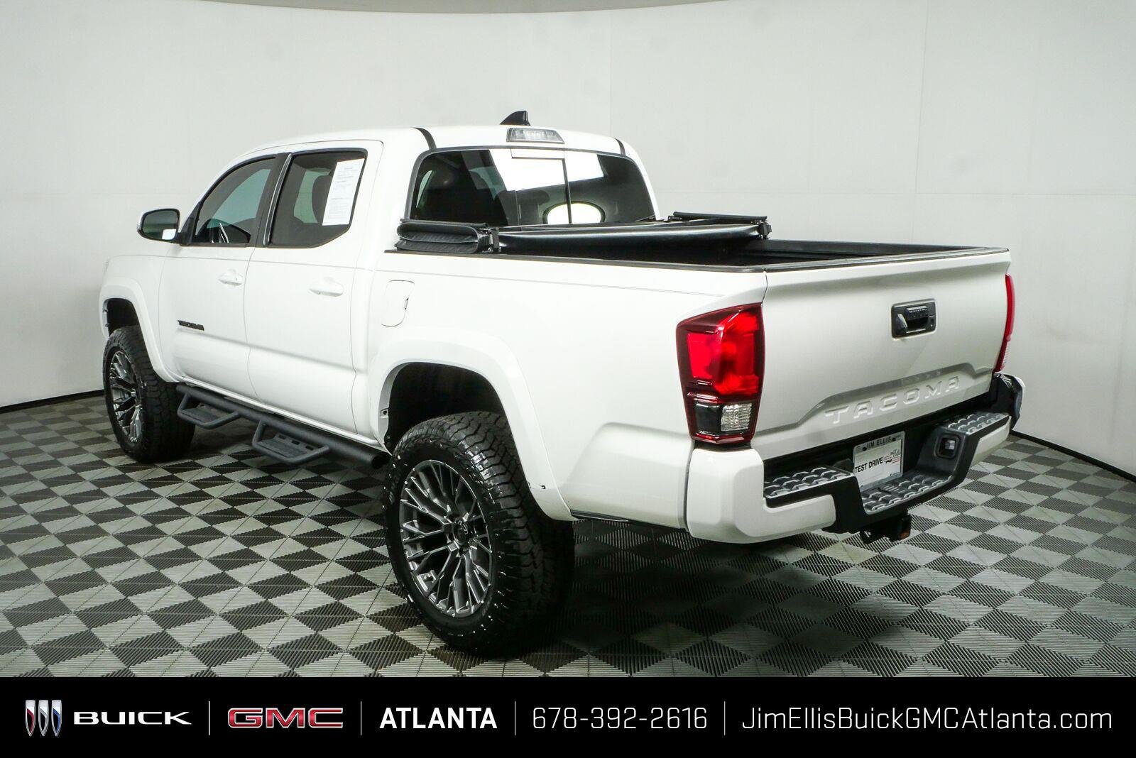 Used 2022 Toyota Tacoma SR5 w/ Technology Package RWD image 28