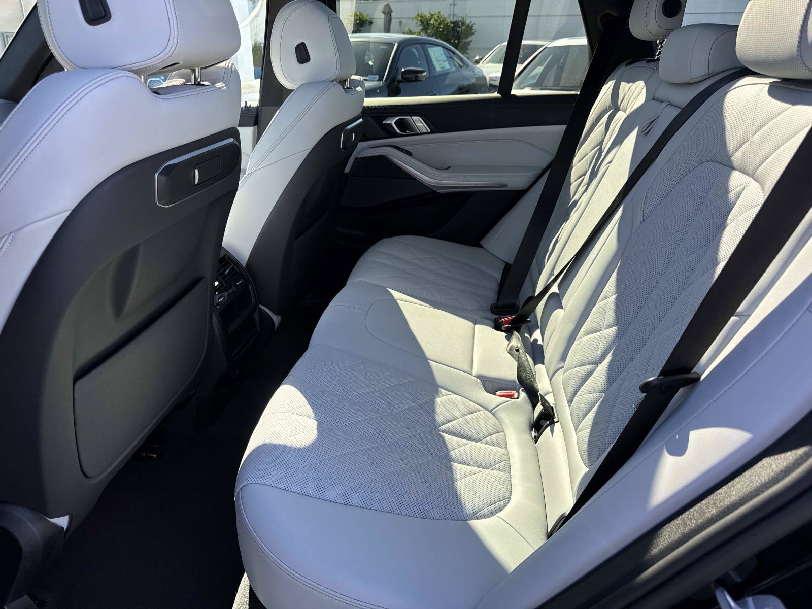 Used 2026 BMW X5 sDrive40i w/ Premium Package RWD image 11