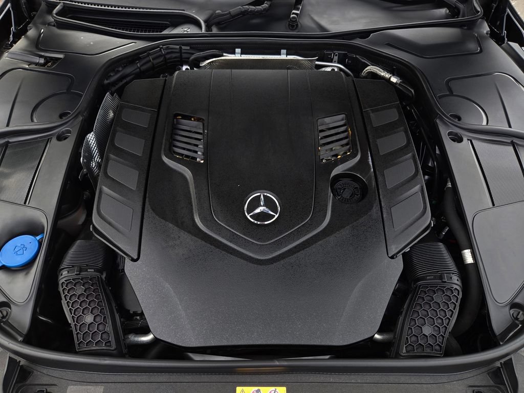 Used 2018 Mercedes-Benz S 560 Sedan image 38