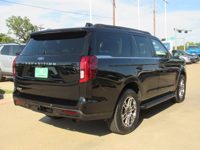Used 2025 Ford Expedition Active image 8