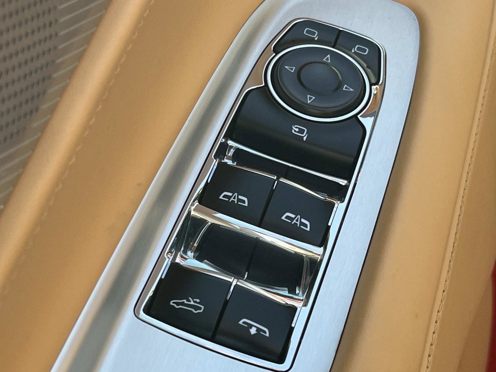 Used 2024 Chevrolet Corvette Z06 image 16