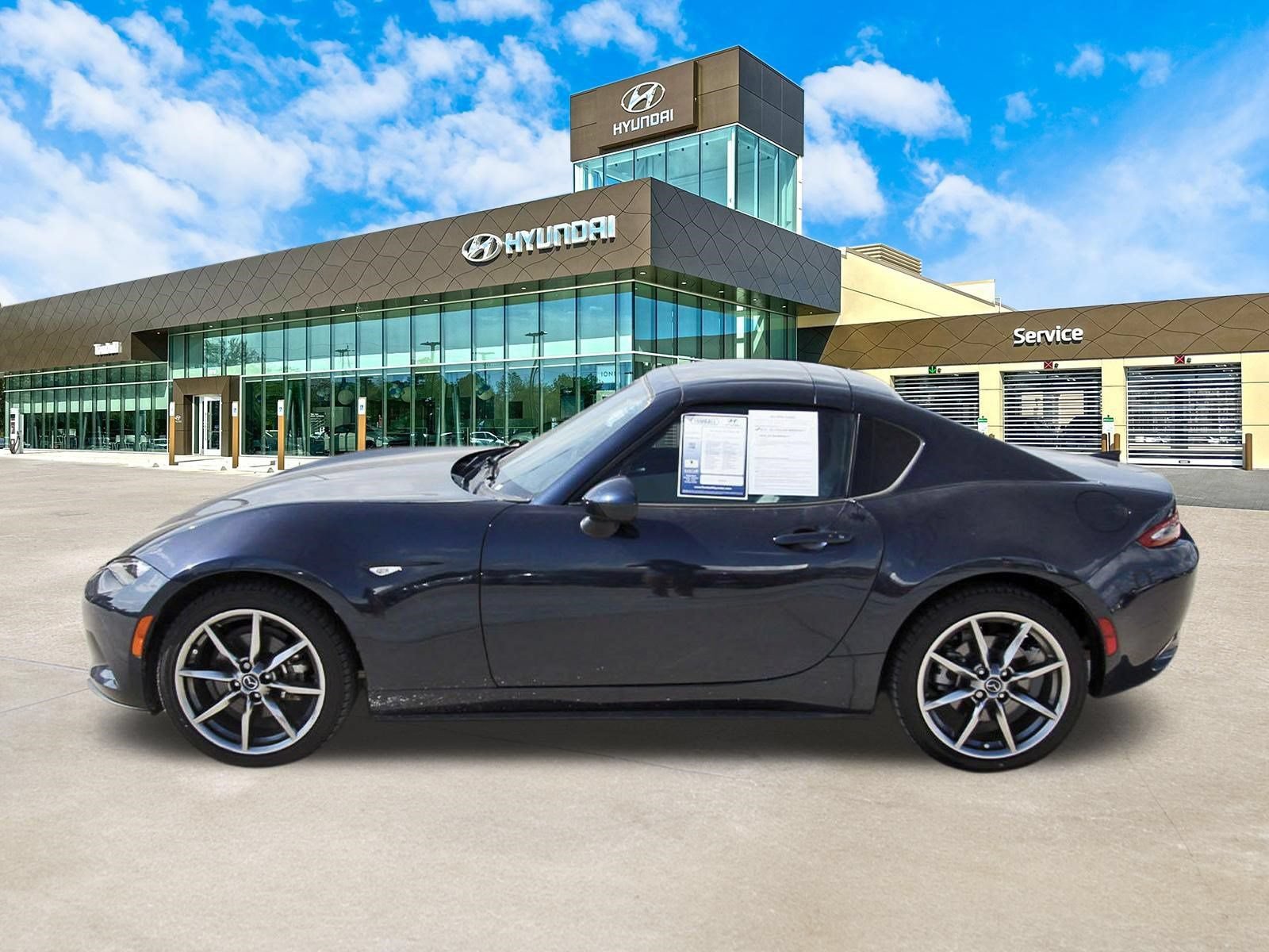 Used 2021 MAZDA MX-5 Miata RF Grand Touring RWD image 9