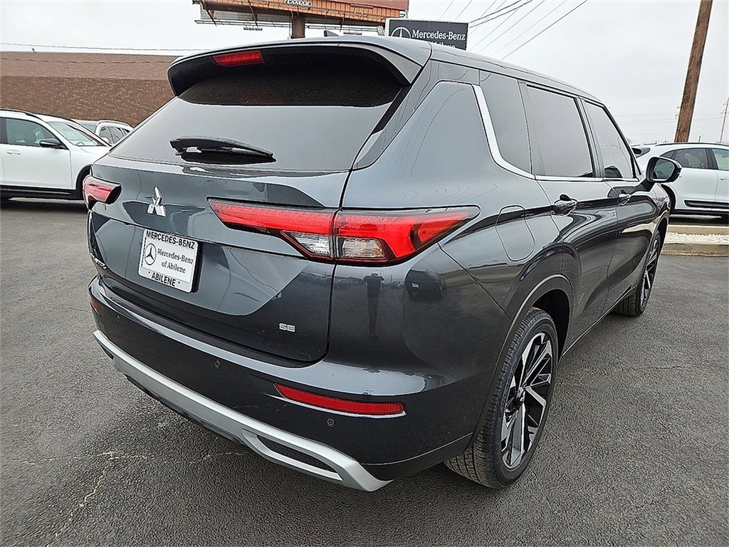 Used 2024 Mitsubishi Outlander SE image 7