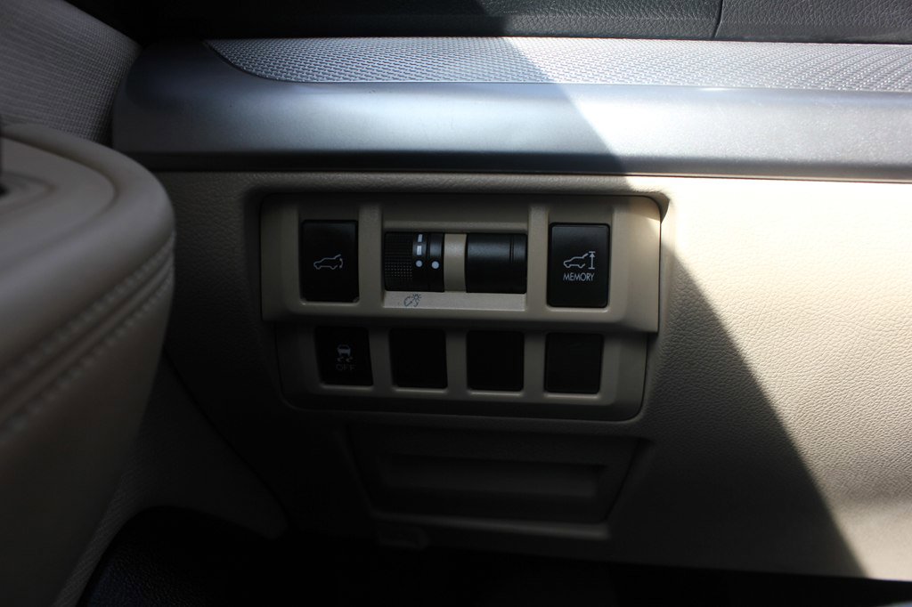 Used 2015 Subaru Outback 2.5i Premium w/ Popular Package #3 image 17