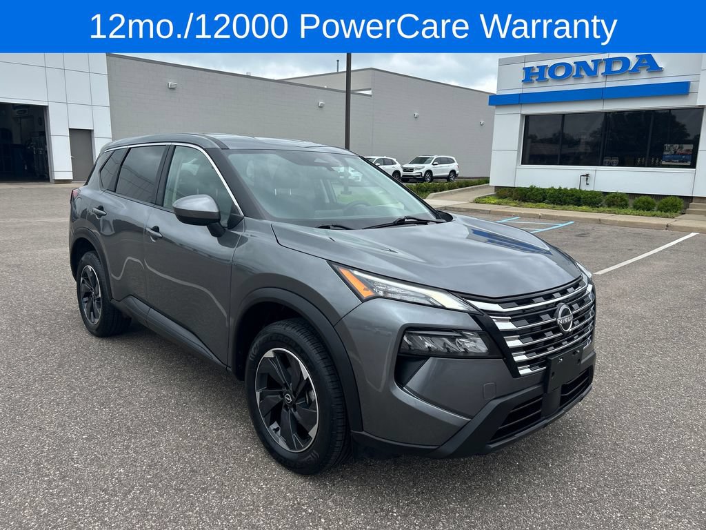 Used 2024 Nissan Rogue SV FWD image 2