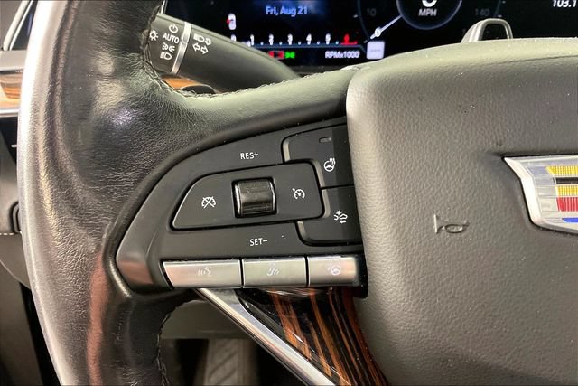 Used 2023 Cadillac Escalade Premium Luxury RWD image 9
