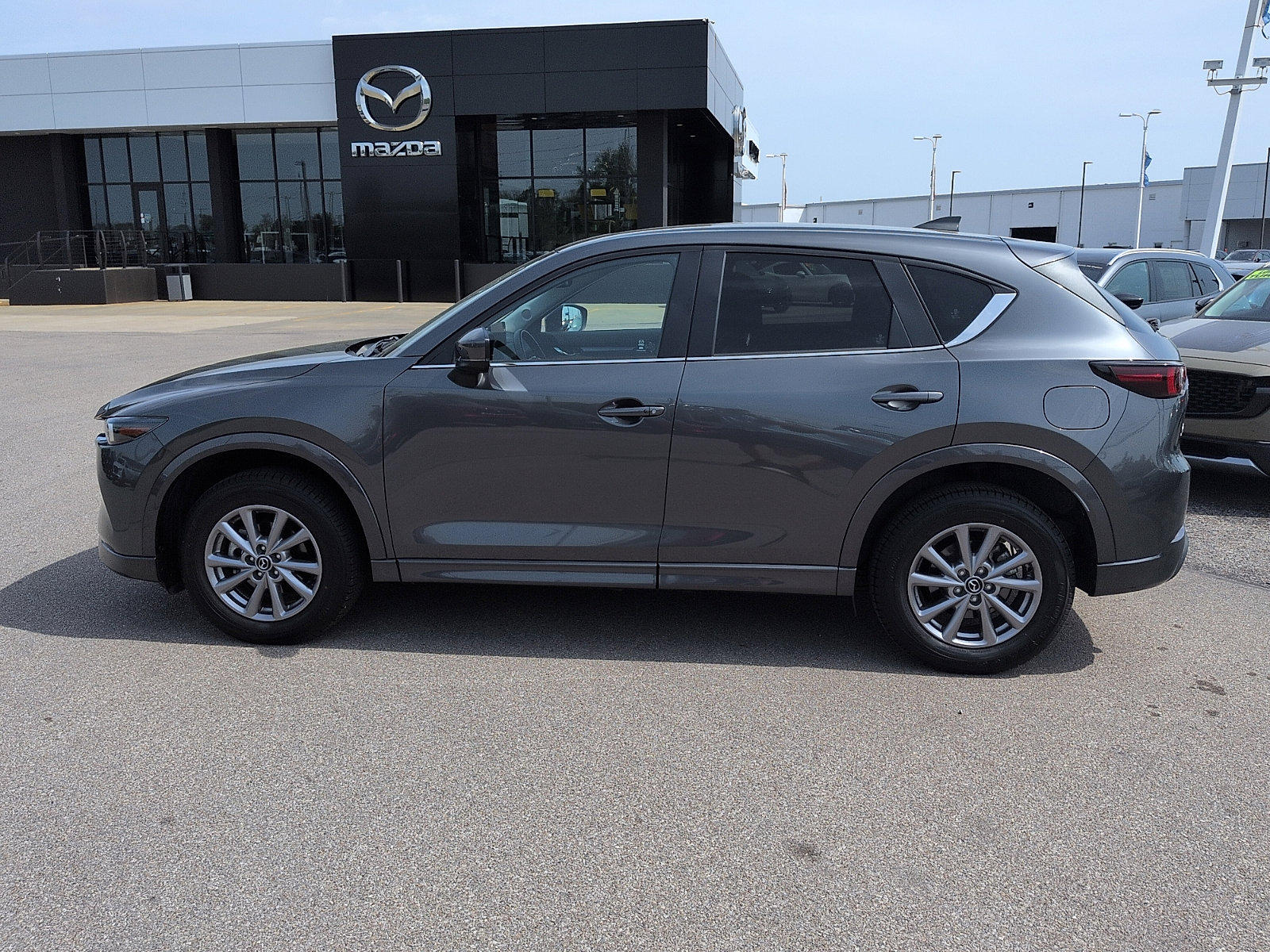 Used 2025 MAZDA CX-5 AWD 2.5 S w/ Preferred Package image 4