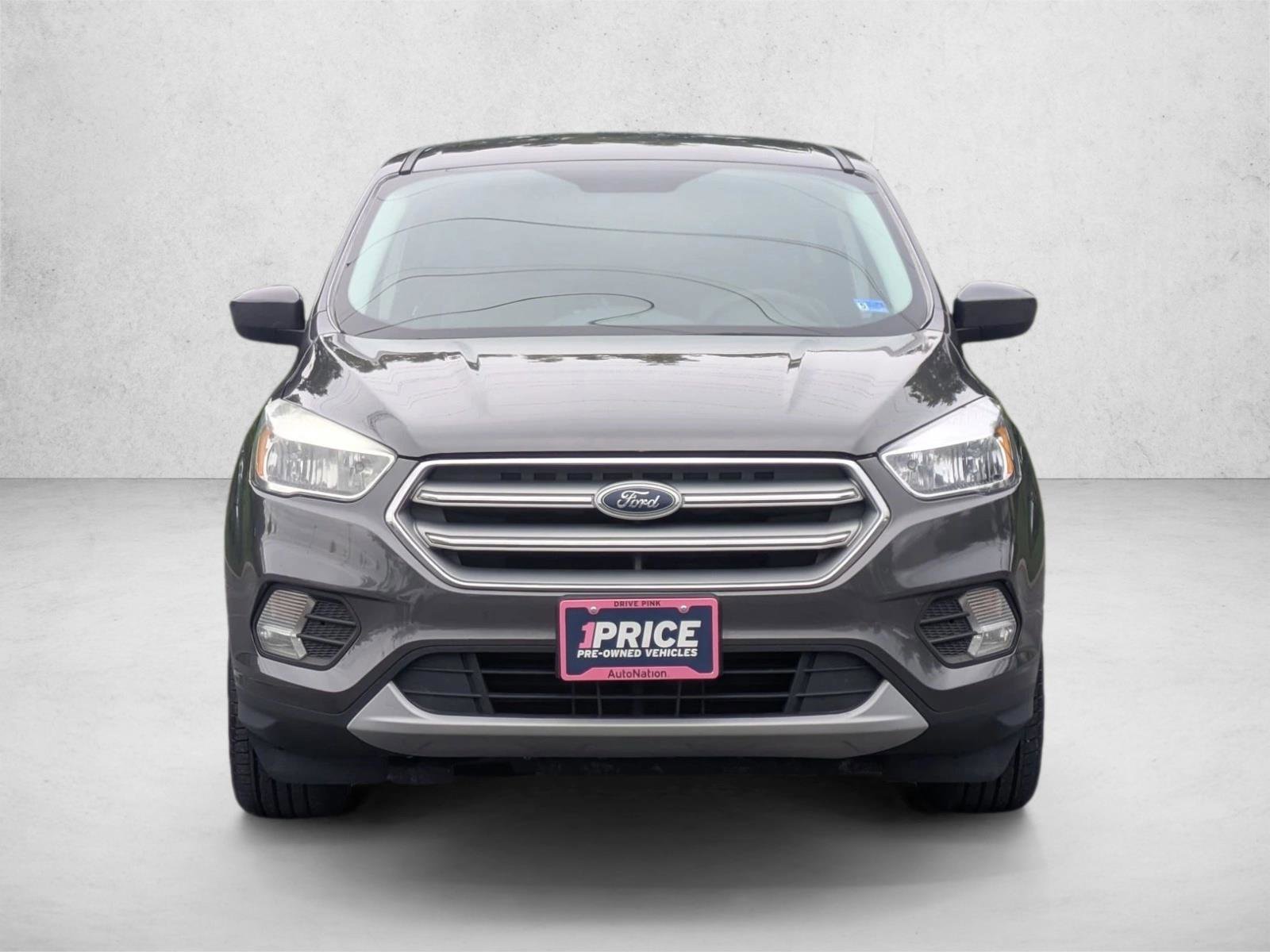 Used 2017 Ford Escape SE FWD video 2