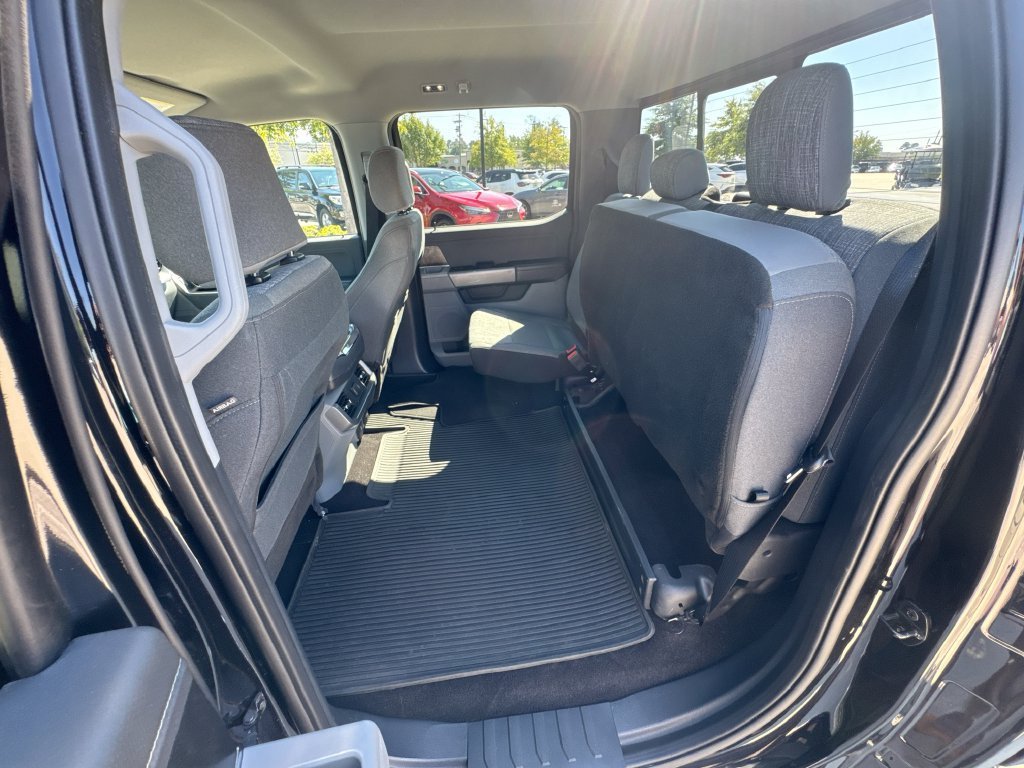 Used 2022 Ford F150 XLT w/ Equipment Group 302A High AWD/4WD image 31