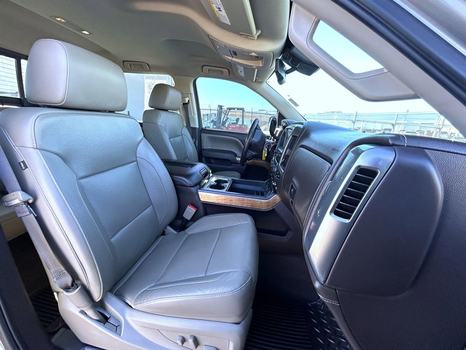 Used 2017 Chevrolet Silverado 1500 LTZ w/ Sport Package image 16