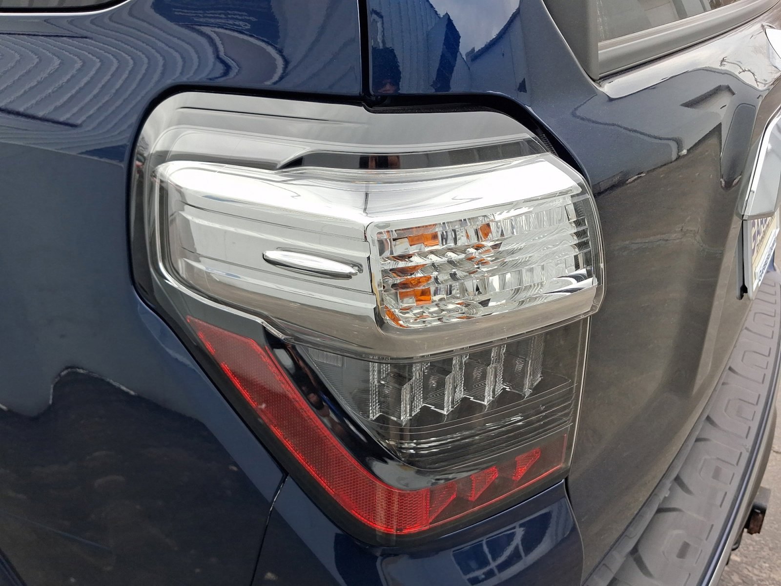 Used 2020 Toyota 4Runner Limited AWD/4WD image 12
