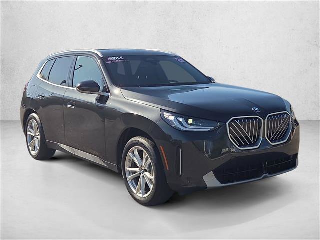 Used 2025 BMW X3 xDrive30i w/ Premium Package AWD/4WD image 3