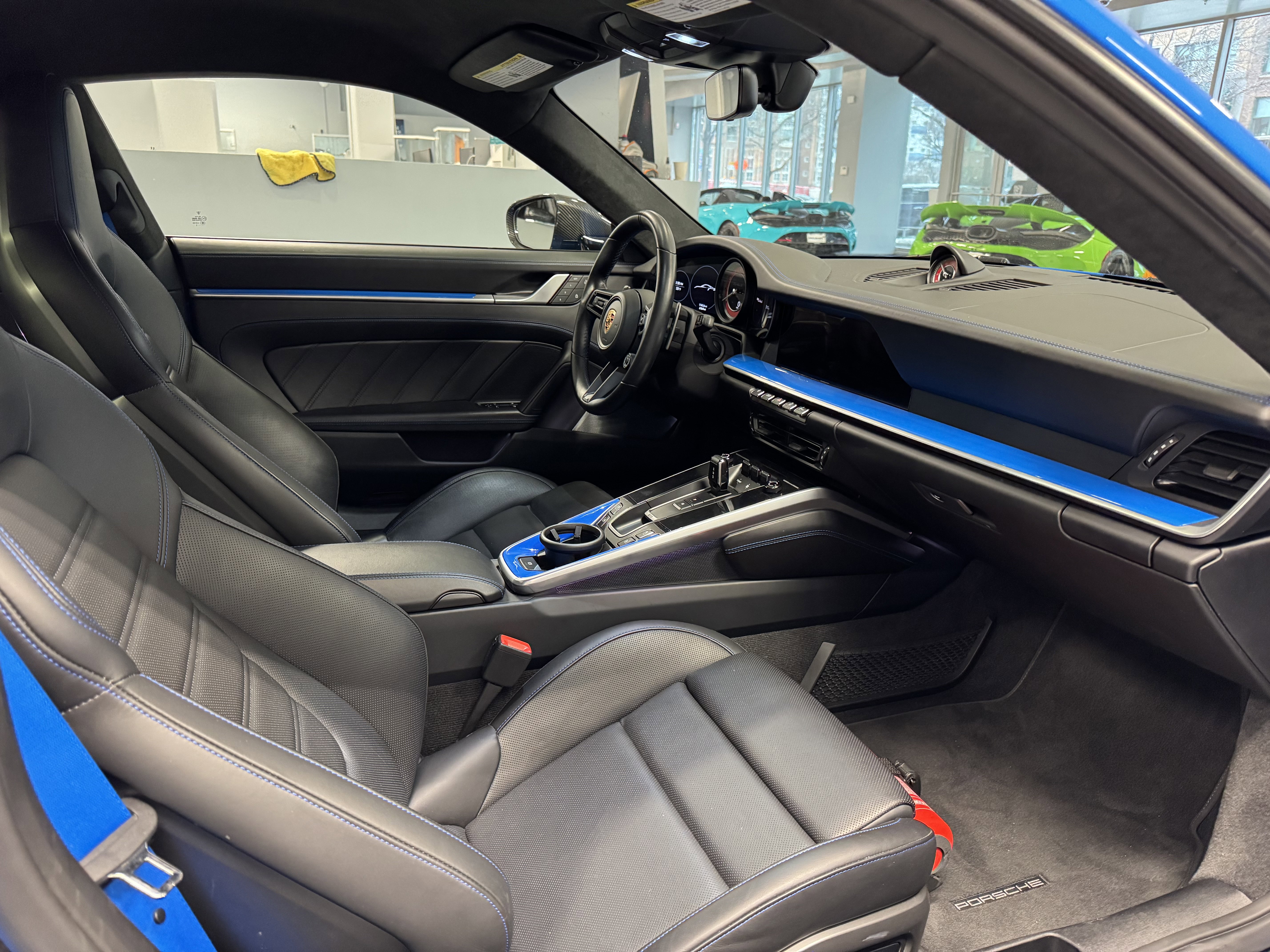 Used 2023 Porsche 911 image 14