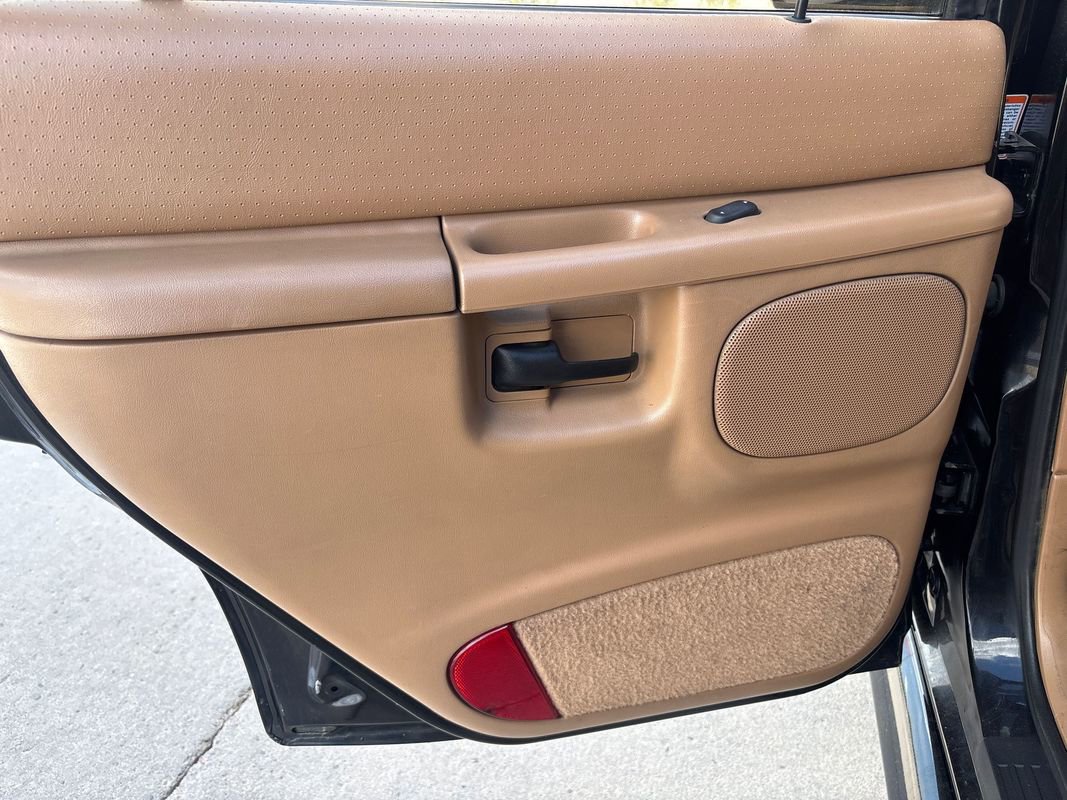 Used 1996 Ford Explorer XLT image 14