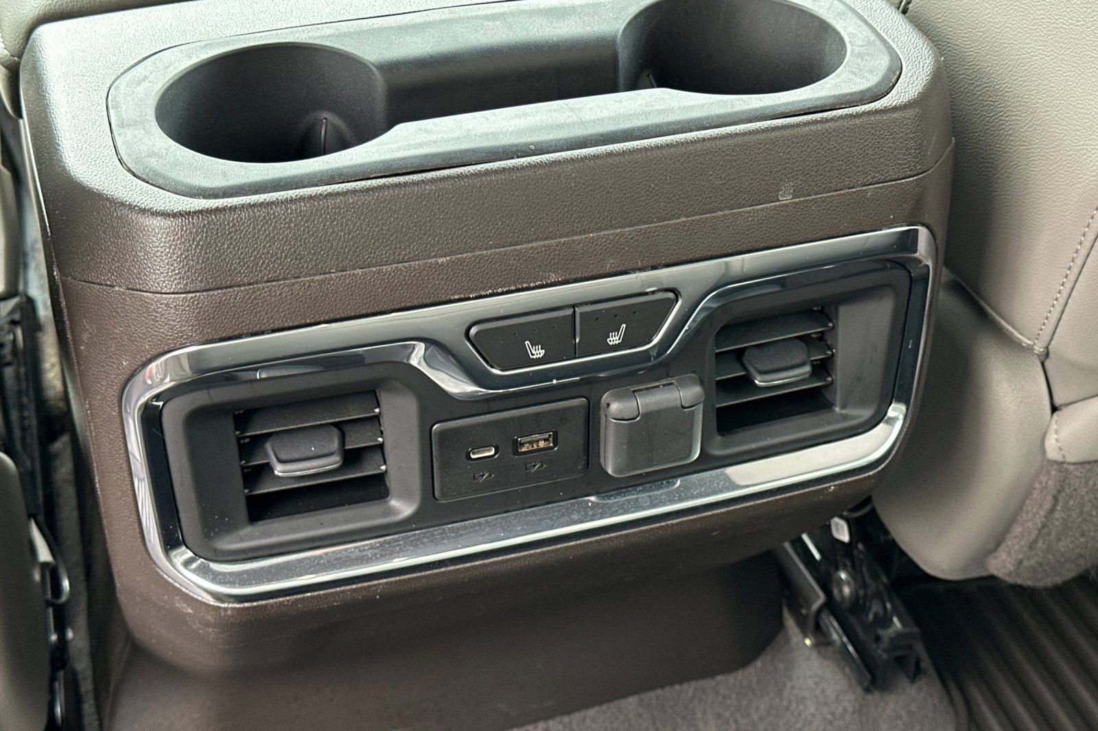 Used 2020 Chevrolet Silverado 2500 LTZ w/ LTZ Premium Package image 15