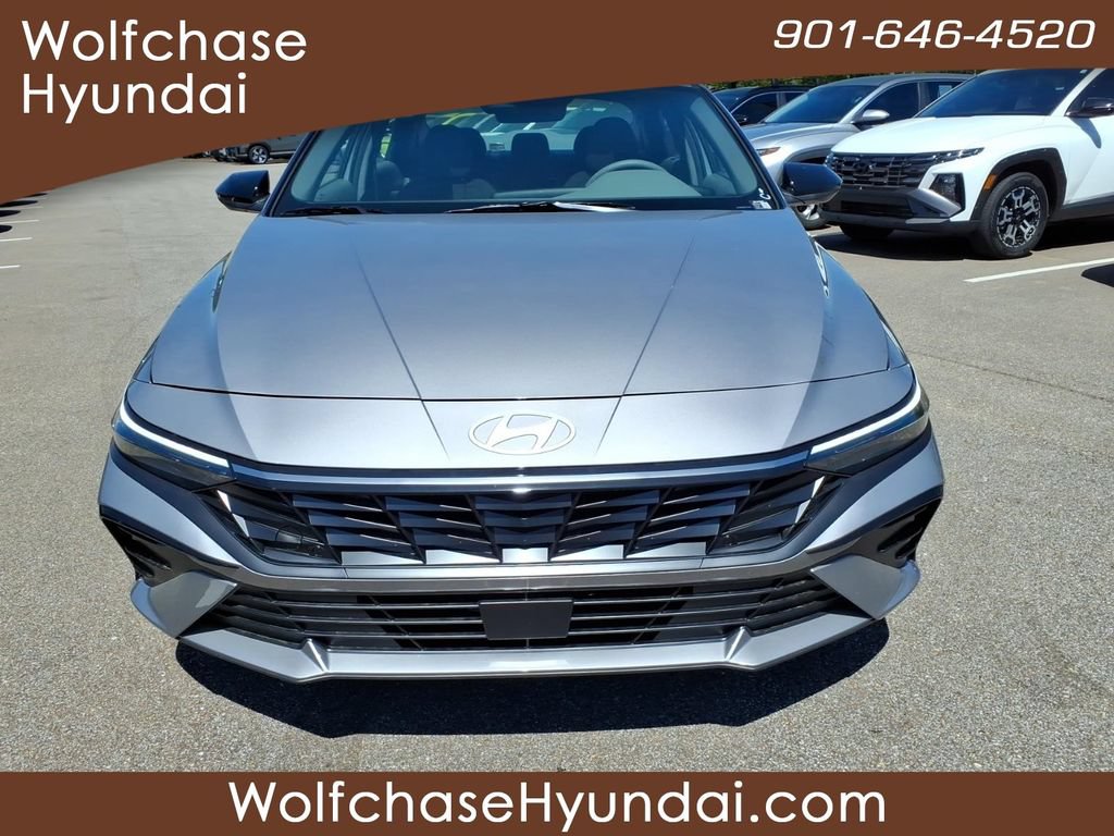 New 2026 Hyundai Elantra SEL Sport Premium FWD image 8