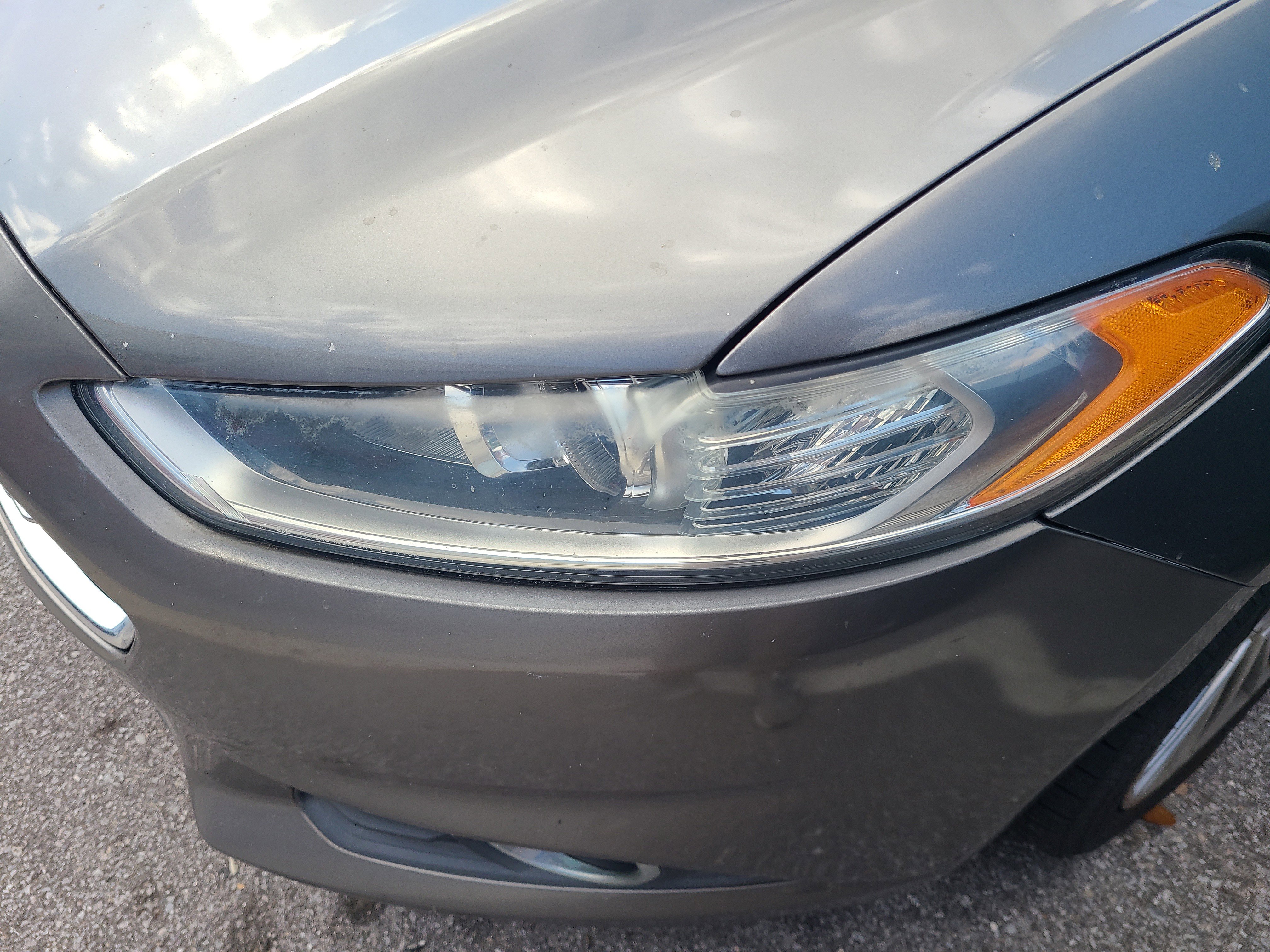 Used 2014 Ford Fusion SE w/ Equipment Group 202A FWD image 9